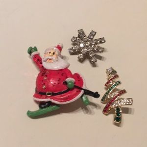 Set Of 3 Christmas Pins 🎄